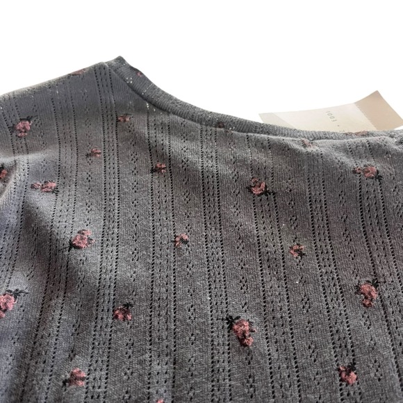 Fitz + Eddi Women XL Grey Pink Floral Long Sleeve Cropped Ribbed Lettuce Hem Top - Picture 10 of 11